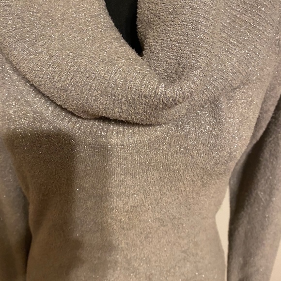 Sparkly cowl neck cache sweater - Picture 11 of 13